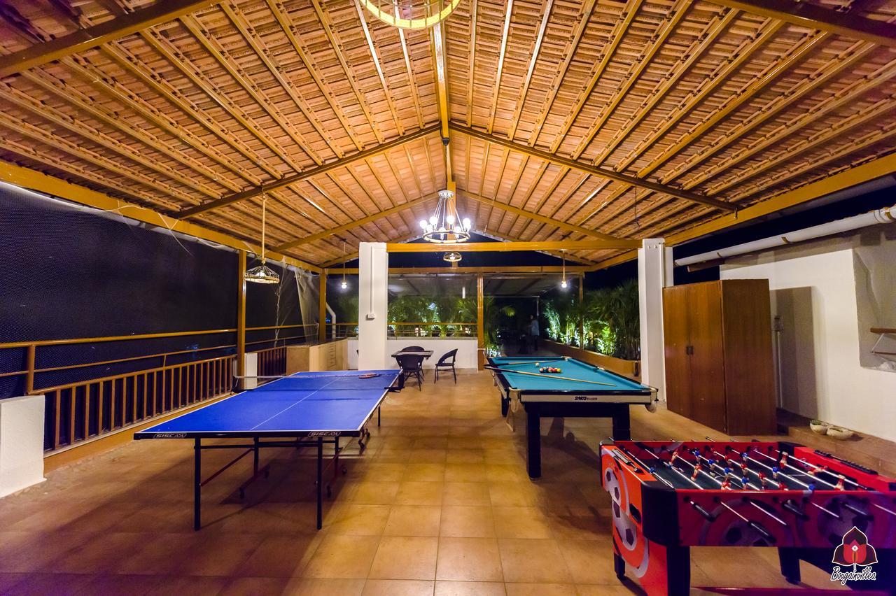 Bougainvillea Otel Alībāg Dış mekan fotoğraf