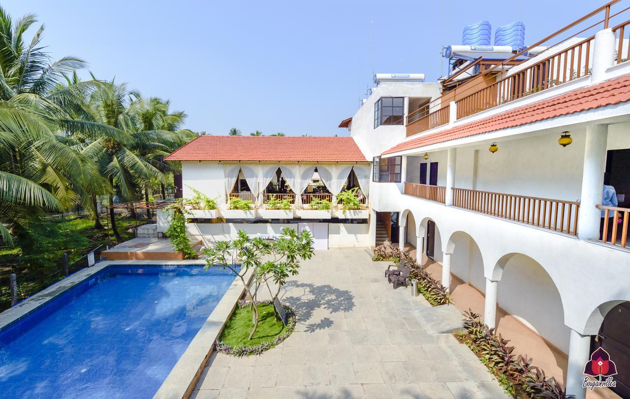 Bougainvillea Otel Alībāg Dış mekan fotoğraf